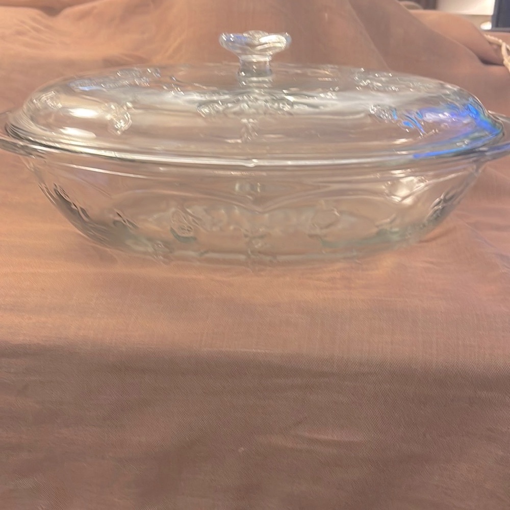 Beautiful 2-quart baking dish